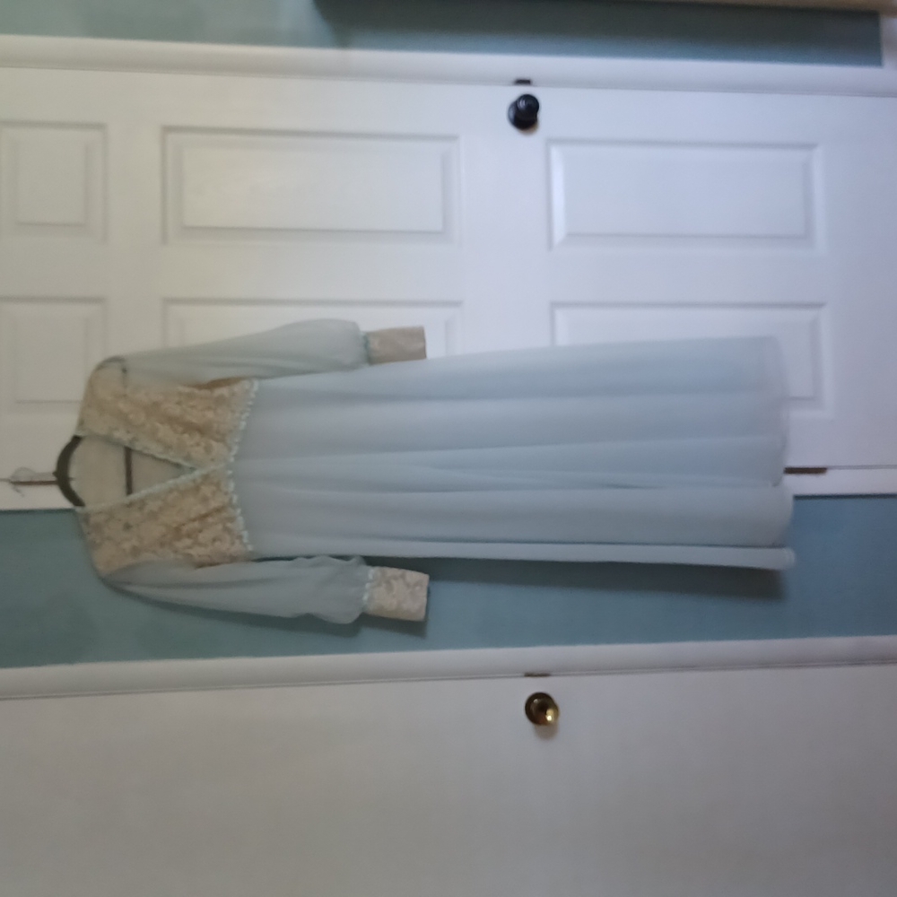 Vintage Peignoir Set EUC